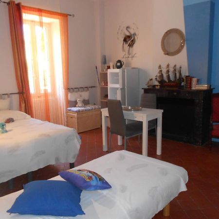 L'Abri Du Vent Bed & Breakfast Fitou Ngoại thất bức ảnh